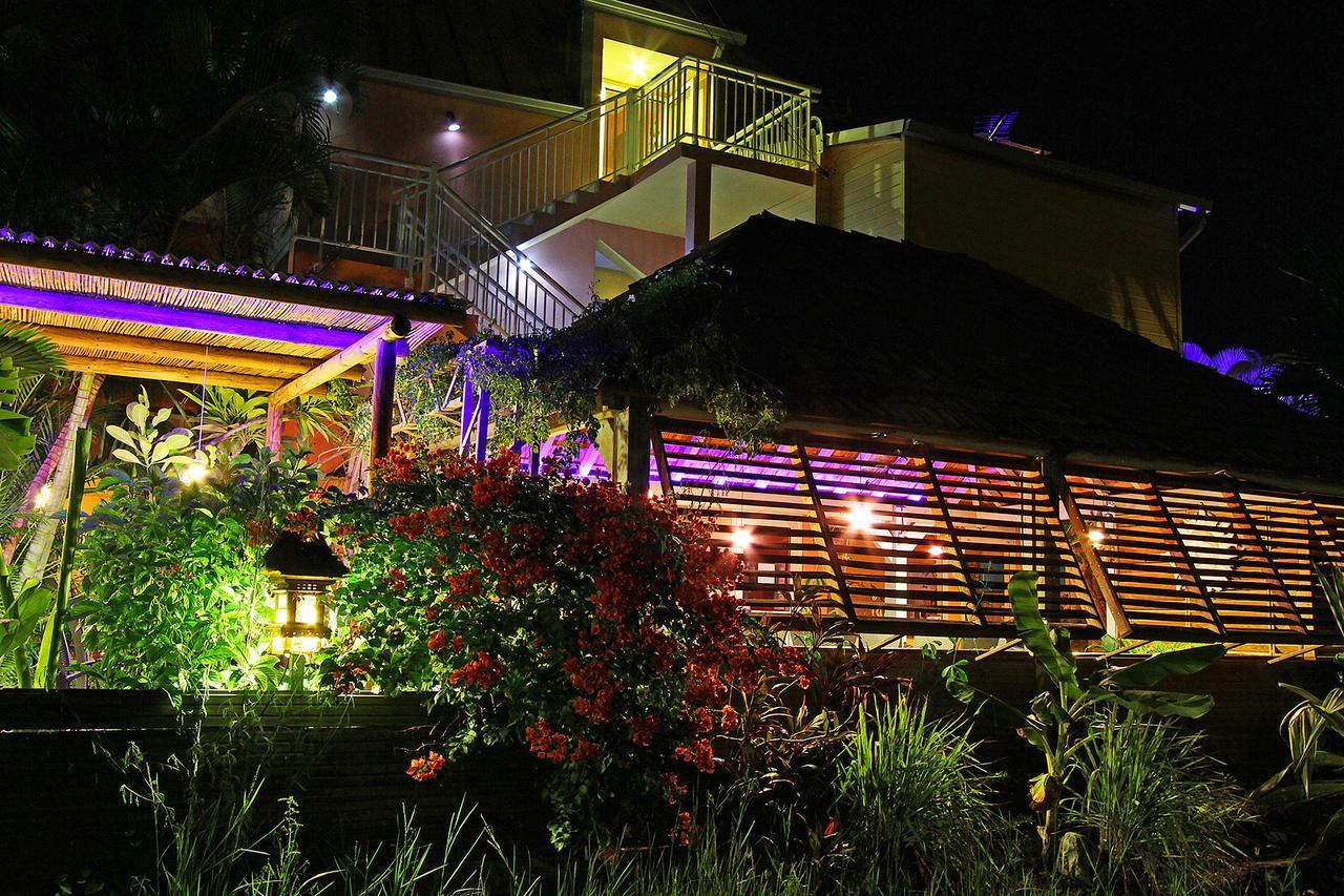 Hotel Les Bougainvilliers Saint-Gilles-les-Bains Exterior foto